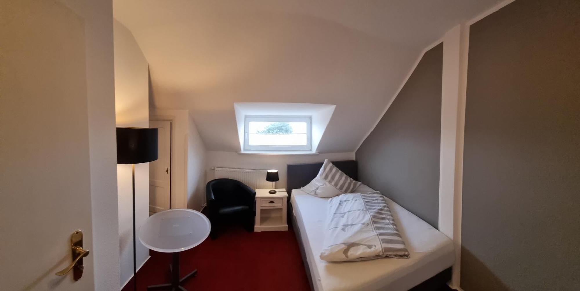 Hotel-Cafe-Lindow Wenningstedt-Braderup Bagian luar foto