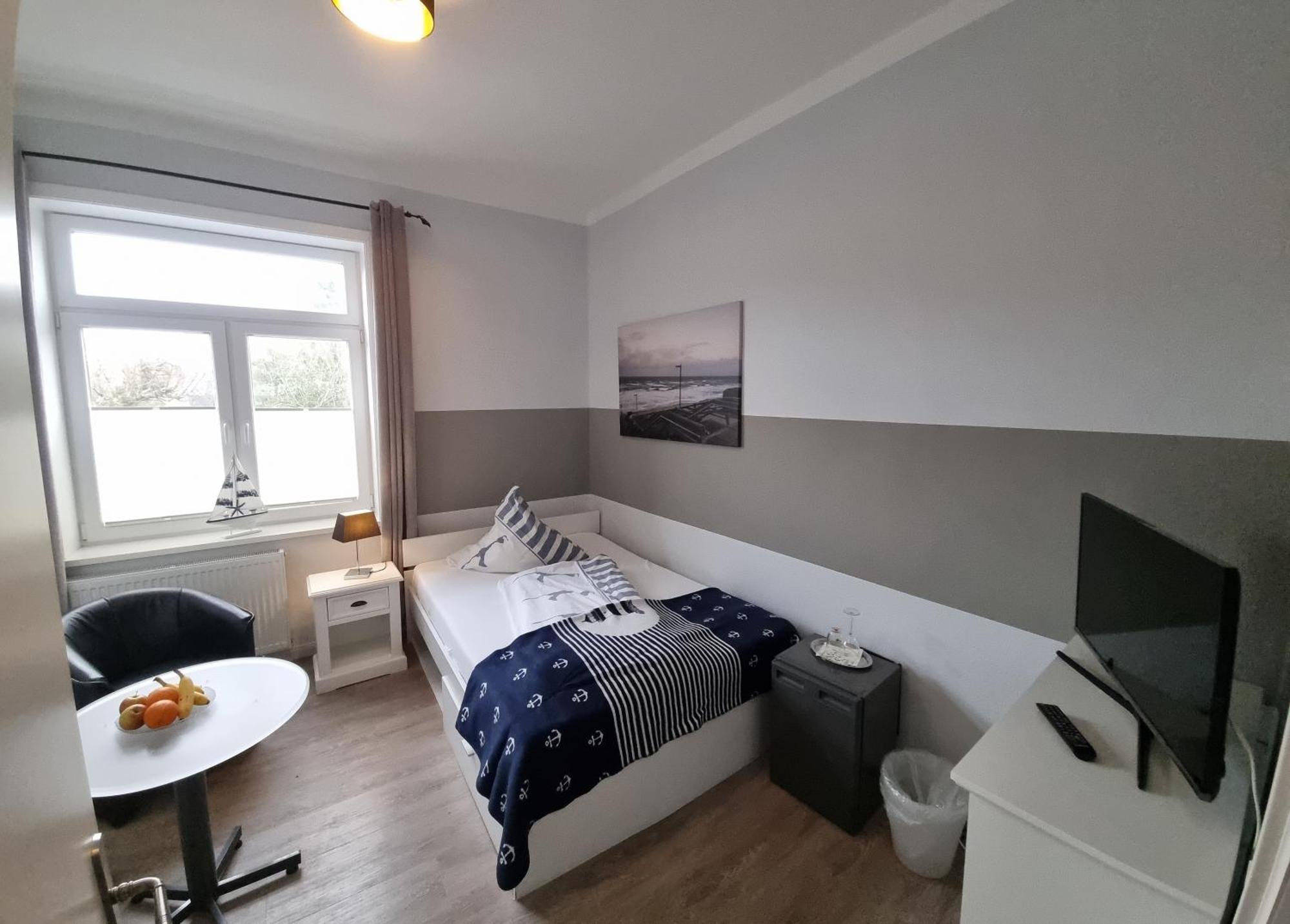 Hotel-Cafe-Lindow Wenningstedt-Braderup Bagian luar foto