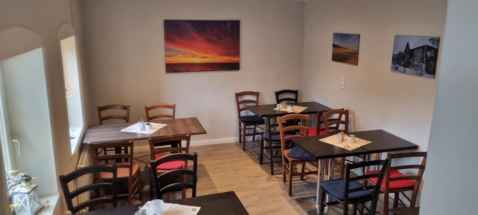 Hotel-Cafe-Lindow Wenningstedt-Braderup Bagian luar foto