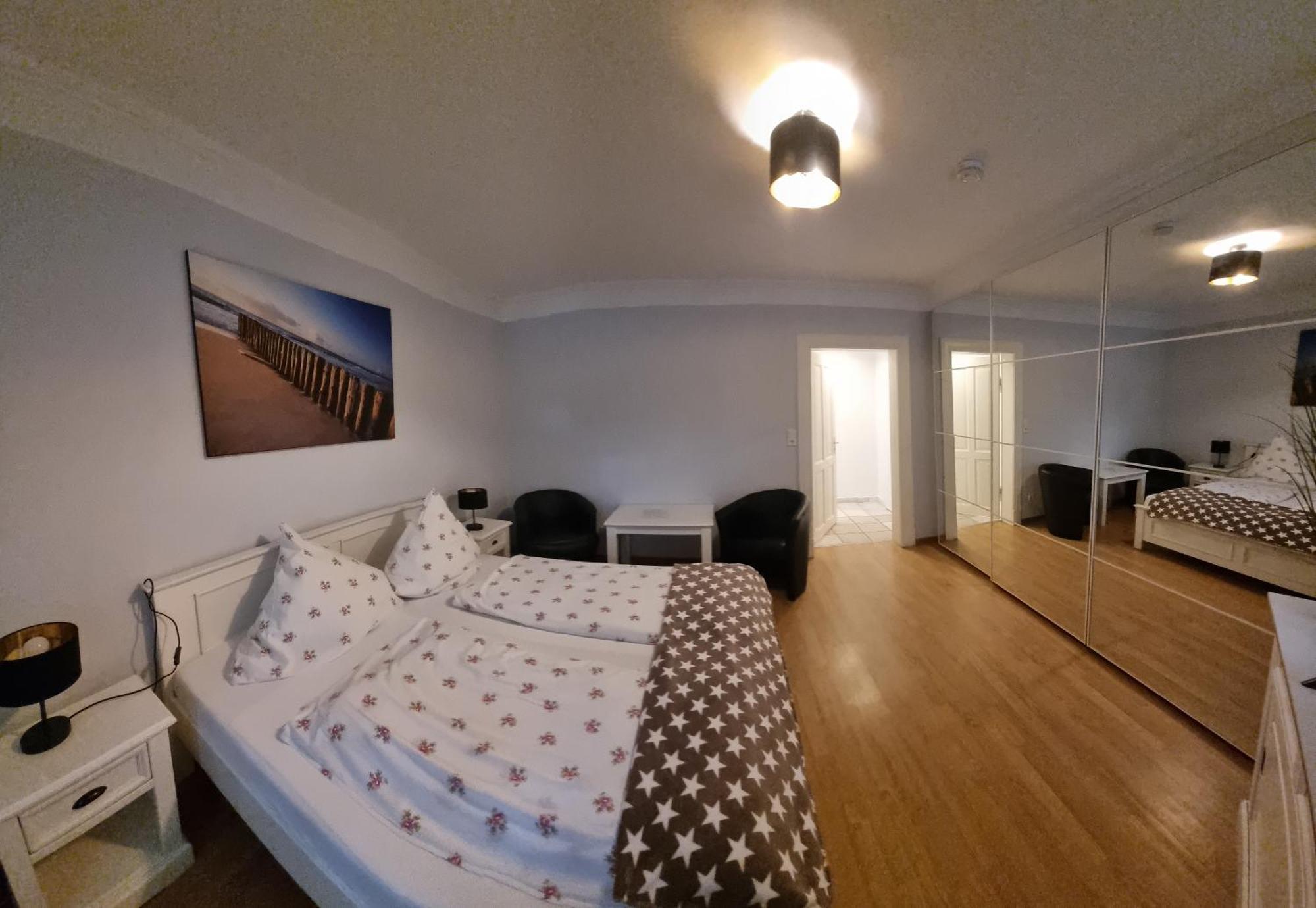 Hotel-Cafe-Lindow Wenningstedt-Braderup Bagian luar foto